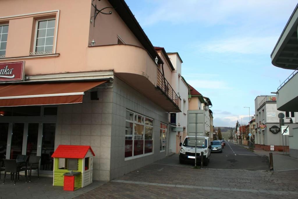 Apartman Lm Lipótszentmiklós Kültér fotó